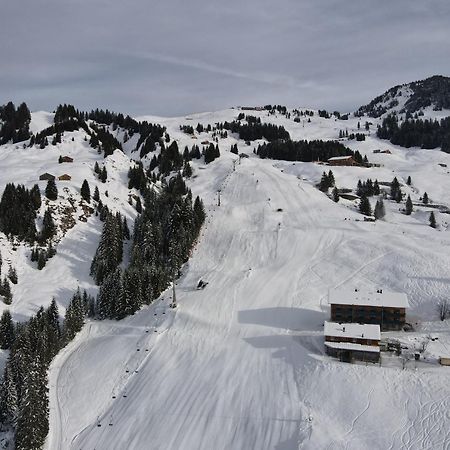 Haus Haemmerle Mit Ski In - Ski Out Villa Damuels Esterno foto